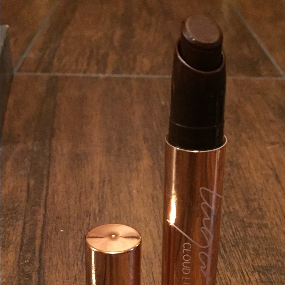 Brand new Laga Cloud Lips lipstick